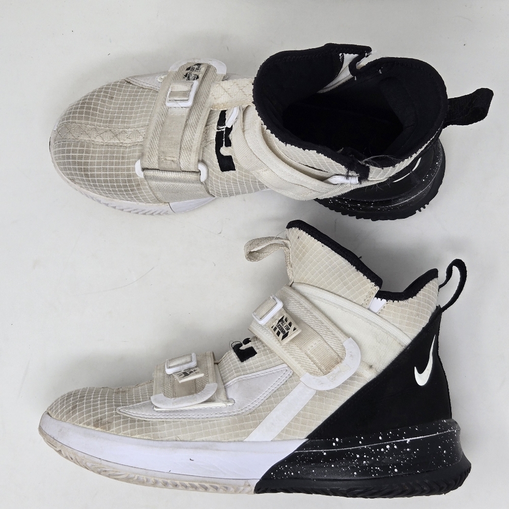 Nike LeBron Soldier 13 TB Basketball Shoes White Black Size Men 7 CN9809-113